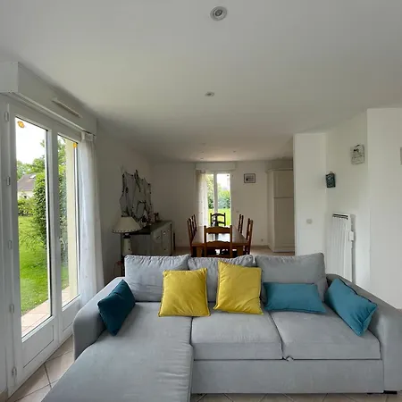 Saint Ho Maison Lumineuse Vue 8 Pers 4 2 Sdb 2 Wc Etage Renove En 2025 Belle Terrasse Grand Jardin Clos Parking 8 Mn A Pied Petite Grand Jardin Pres De Port En Bessin, Bayeux Et Omaha Holiday home