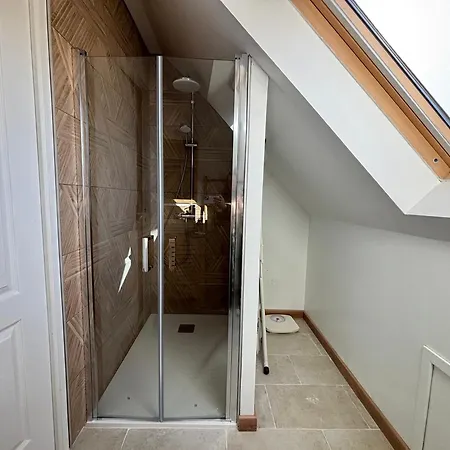 Saint Ho Maison Lumineuse Vue 8 Pers 4 2 Sdb 2 Wc Etage Renove En 2025 Belle Terrasse Grand Jardin Clos Parking 8 Mn A Pied Petite Grand Jardin Pres De Port En Bessin, Bayeux Et Omaha Holiday home *