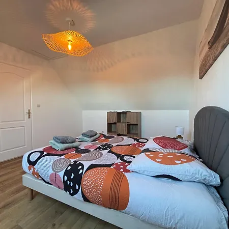 Saint Ho Maison Lumineuse Vue 8 Pers 4 2 Sdb 2 Wc Etage Renove En 2025 Belle Terrasse Grand Jardin Clos Parking 8 Mn A Pied Petite Grand Jardin Pres De Port En Bessin, Bayeux Et Omaha Sainte-Honorine-des-Pertes