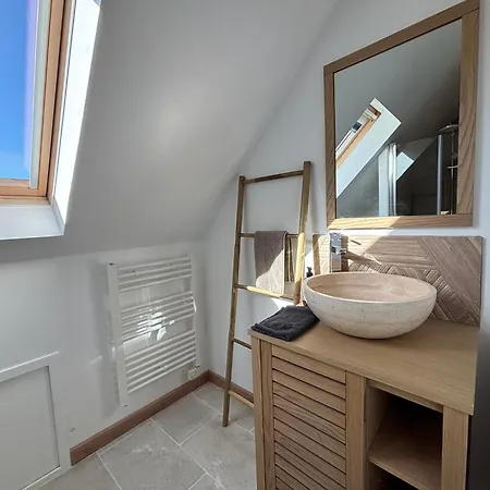 Holiday home Saint Ho Maison Lumineuse Vue 8 Pers 4 2 Sdb 2 Wc Etage Renove En 2025 Belle Terrasse Grand Jardin Clos Parking 8 Mn A Pied Petite Grand Jardin Pres De Port En Bessin, Bayeux Et Omaha *